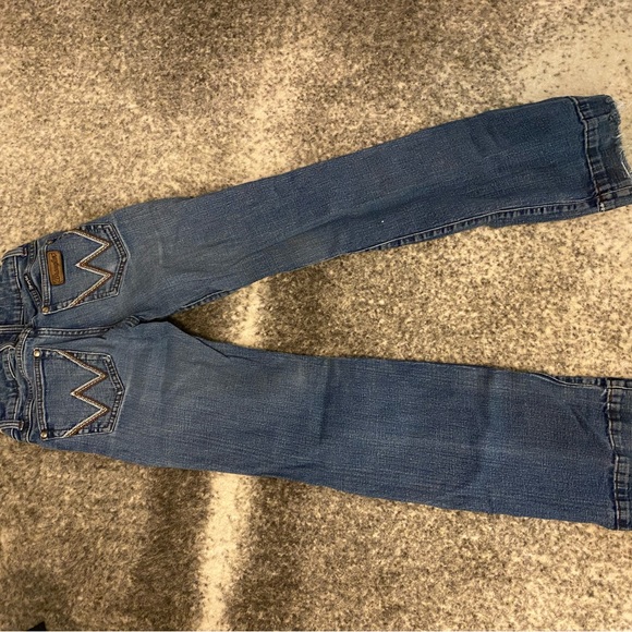 Wrangler Women's Embellished Blue Jeans - Picture 3 of 3